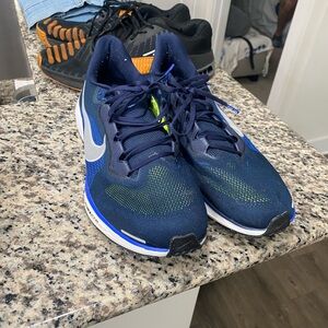 Nike Men's Navy and Lime Athletic Shoes